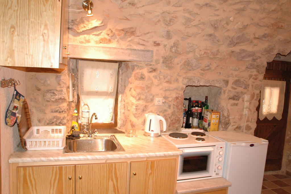 Stoneapartments, Γ Κωσταλοσ Και Σια Οε Avgonima Zewnętrze zdjęcie